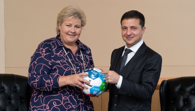 Зеленський і прем'єрка Норвегії домовилися про інвестиції для відновлення Донбасу