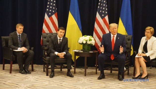 Трамп запевнив Зеленського, що військова підтримка України продовжиться