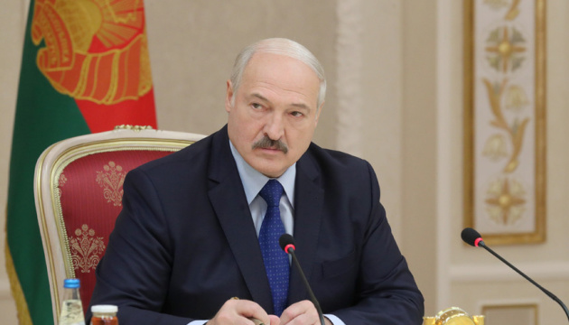 Лукашенко: Щоб Україна труни від нас отримувала - тоді я не президент