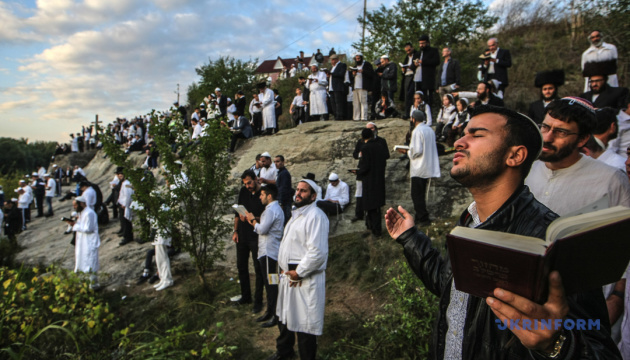 Pèlerinage à Ouman: Plus de 19 000 pèlerins hassidiques sont déjà arrivés en Ukraine