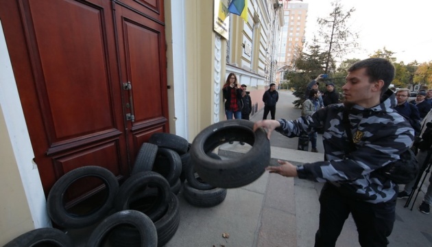 Теракт біля Палацу спорту: у Харкові провели акцію проти можливого обміну з РФ