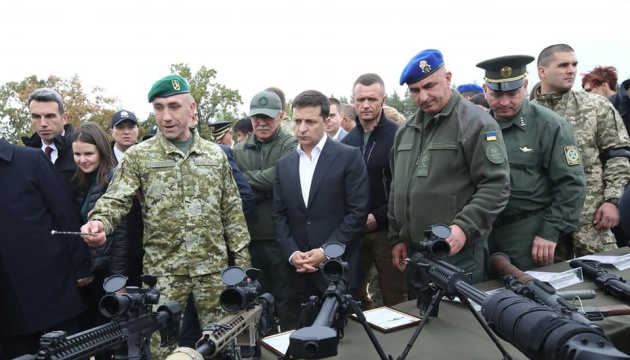 Zelensky asiste a los ejercicios del Ministerio del Interior (Fotos)