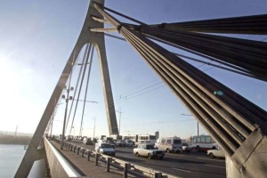 Рух транспорту Північним мостом частково обмежать на три дні