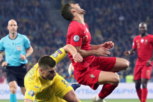 Ukraine beat Portugal, qualify for Euro 2020