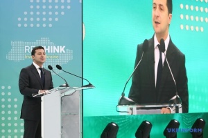 Zelensky: Poner fin a la guerra sería posible sólo por vía diplomática