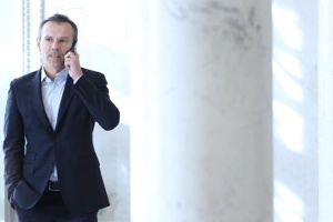 Вакарчук відвідав військовий шпиталь у Запоріжжі