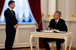 Zelensky y Stoltenberg celebran una reunión
