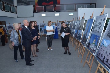 В Сумгаїті триває фотовиставка про історію і сучасність Києво-Печерської Лаври