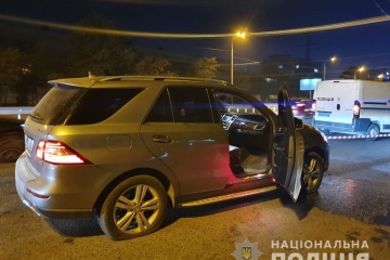 У Дніпрі невідомий обстріляв авто: водій загинув