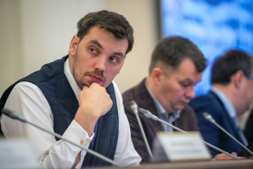 Безпечне харчування у школах: Гончарук дав два тижні на розробку плану