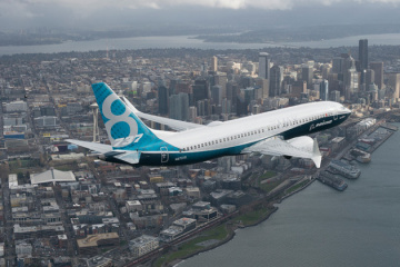 Глава Boeing в Сенате США признал дефекты самолетов, которые попали в аварии