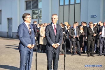W stosunkach między Ukrainą i NATO istnieją trzy formaty współpracy - Stoltenberg