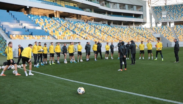 Футболісти “Олександрії” провели перше тренування на “Арені Львів”