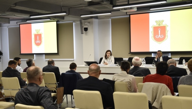 Форуми щодо прав національних меншин пройшли у Києві, Одесі та Чернівцях Форуми щодо прав національних меншин пройшли у Києві, Одесі та Чернівцях