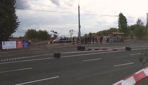 Страшна ДТП в Черкасах: під час перегонів машина влетіла у натовп глядачів