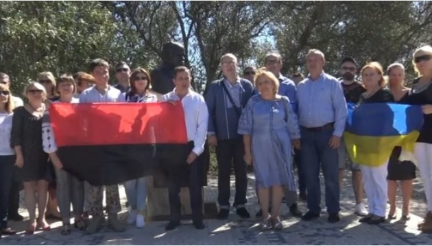 Українці в Португалії приєдналися до акції «Ні капітуляції!»
