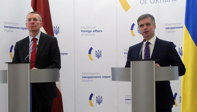 Außenminister Prystajko: Wir haben Pläne B, C und D, wenn Russland Vereinbarungen nicht einhält