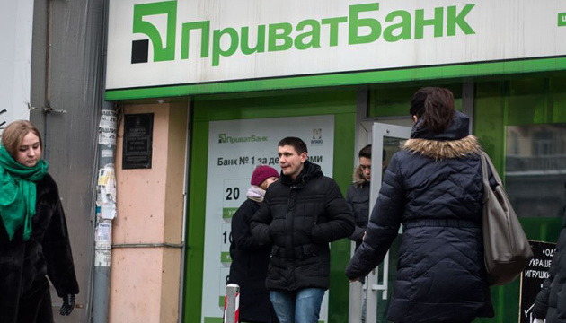 Українці почали активніше розраховуватися картками на miniPOS-терміналах