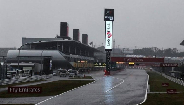 Формула-1: тайфун загрожує зірвати Гран-прі Японії 