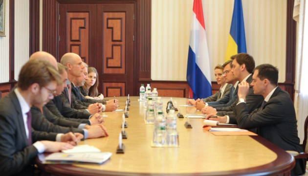 Goncharuk asegura al ministro de Exteriores holandés que Ucrania continuará con la integración europea