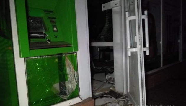 У Києві невідомі підірвали банкомат