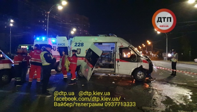 Kyjiw: Zwei Tote und ein Verletzter bei Unfall mit Rettungswagen