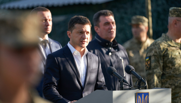 ゼレンシキー大統領、ドネツィク州を訪問　宇軍人を表彰