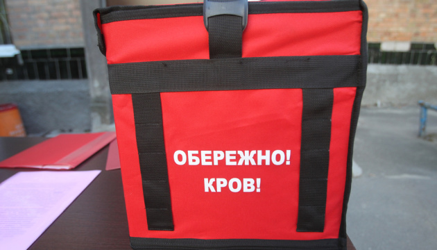 Волонтери доставлятимуть кров у медзаклади Києва на мотоциклах