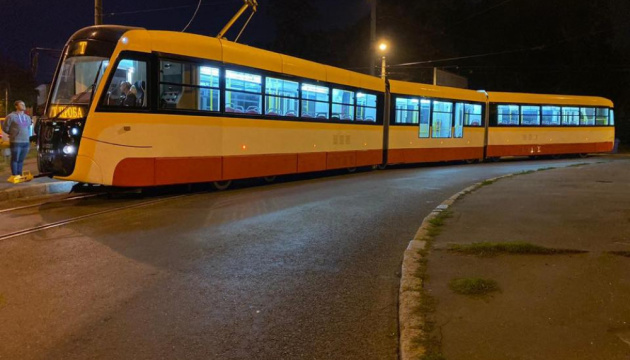 В Одесі тестують найдовший в Україні трамвай