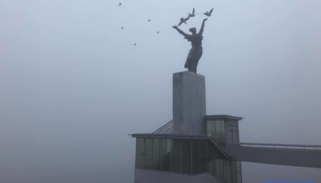 Київ знову опинився в антирейтингу міст, де найважче дихати