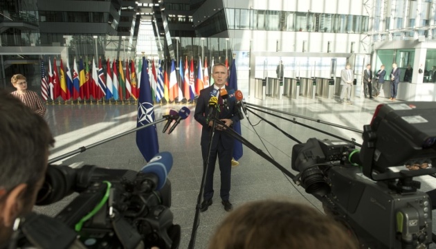 Treffen der NATO-Verteidigungsminister: Stoltenberg über Russlands hybride Bedrohungen   