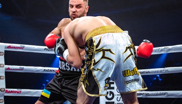 Український боксер Бурсак готується до бою проти екс-чемпіона світу