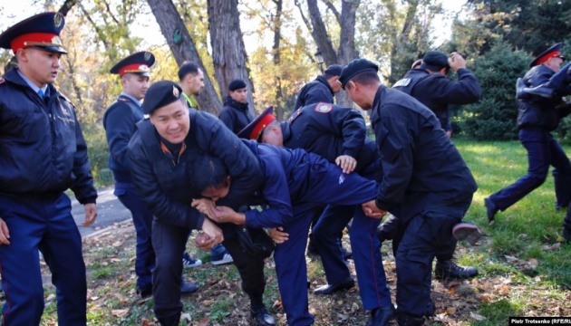 У Казахстані за антикитайські протести затримали десятки осіб