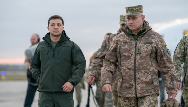 Volodymyr Zelensky s’est rendu à Zolote, région de Louhansk 