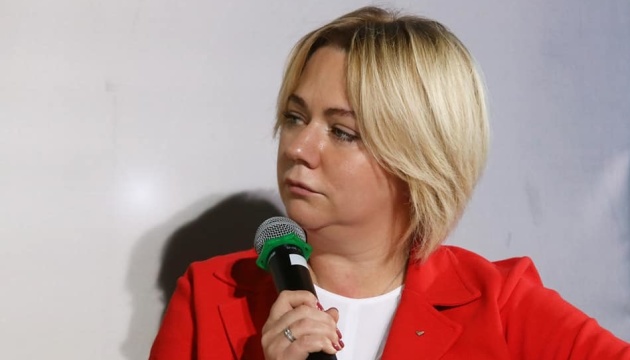 Коляда предлагает отменить ограничения в выборе школ для детей из ОРДЛО и Крыма Коляда предлагает отменить ограничения в выборе школ для детей из ОРДЛО и Крыма