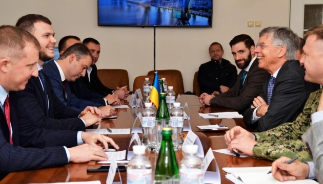 Krykliy and Taylor in Mariupol discuss cooperation in river sector and infrastructure projects