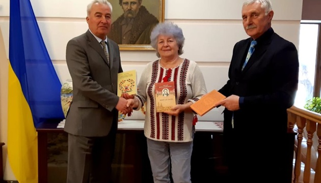 Посол України в Казахстані зустрівся з представниками українських громад в РФ