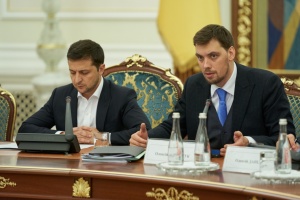 Демарш Гончарука и шаг Зеленского: две недели на поиски подстрекателей