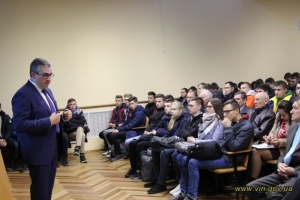 Голова Вінницької ОДА розповів студентам про пріоритети розвитку регіону