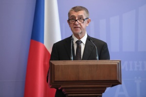 Бабіш відмовився коментувати антиукраїнські заяви спікера Окамури: «Це його справа»