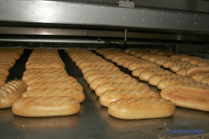 На Хмельниччині викрили мільйонні зловживання при закупівлі хліба для Нацгвардії