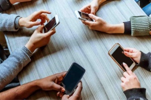 ТОР-10 онлайн-ресурсів від Укрінформу: оперативно, без запиту, не встаючи з дивану