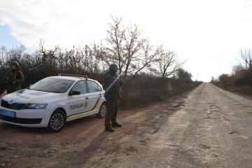 National Guard, police on patrol in Zolote-4