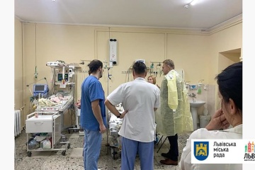 Аварія з каретою у Львові: Садовий каже, що місто оплатить лікування дівчинки