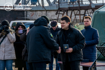 Інвестиції у морпорт та дороги: про що говорив Разумков у Маріуполі