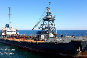 У морі біля Одеси рятують танкер, який зірвало з якоря