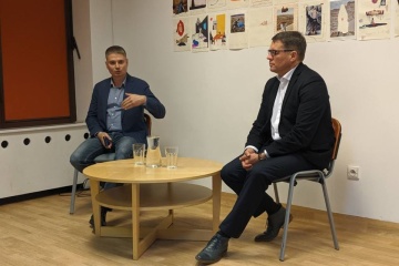 Сущенко призывает украинскую общину в Польше писать письма политзаключенным Кремля