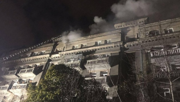W centrum Kijowa płonął budynek mieszkalny: ratownicy ewakuowali 40 osób