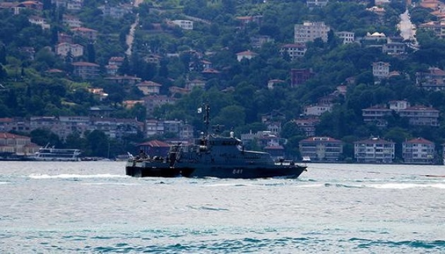 Три військові кораблі РФ пройшли в Чорне море через Босфор