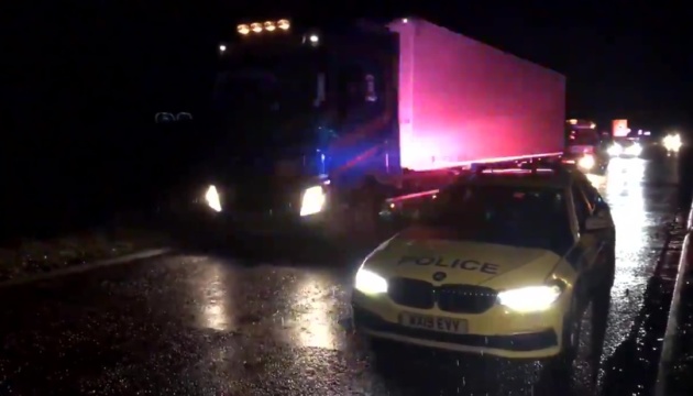 У Британії знайшли ще одну вантажівку з мігрантами